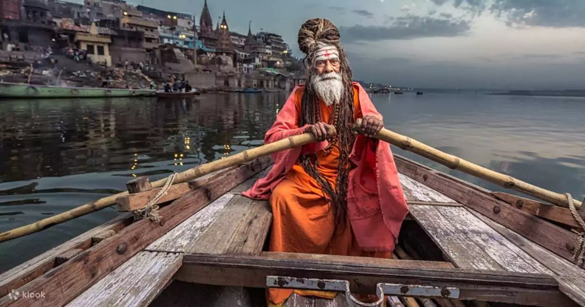 Goldbe triangle tour with Varanasi